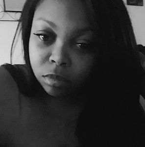 Meet your Posher, Adrianna